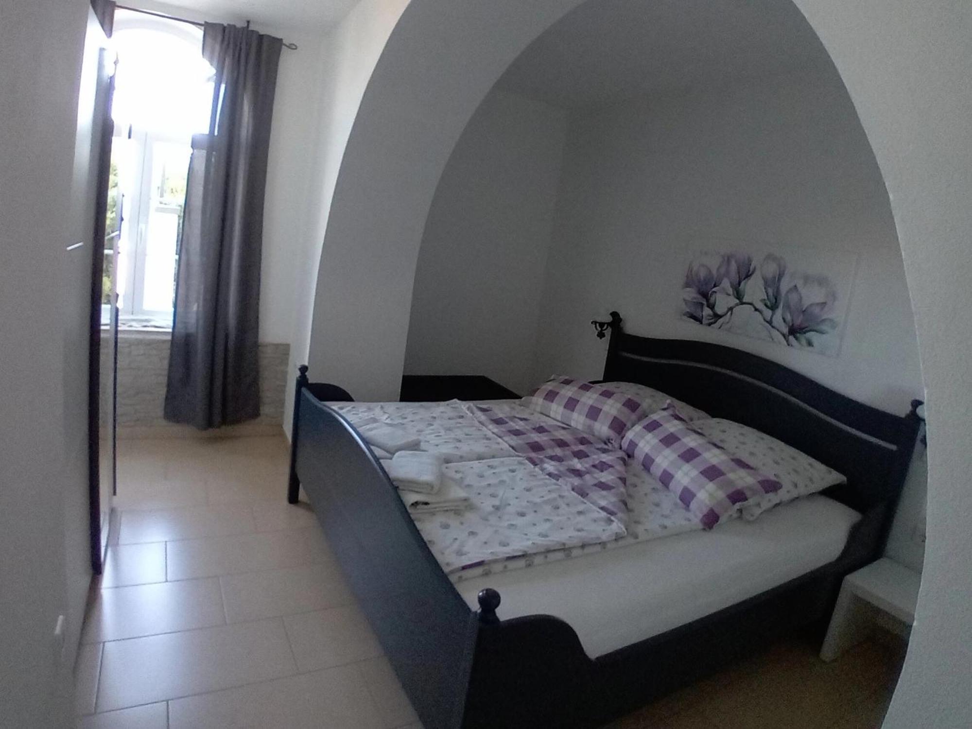 Vivi Studio Apartments مالي لوشينغْ الغرفة الصورة